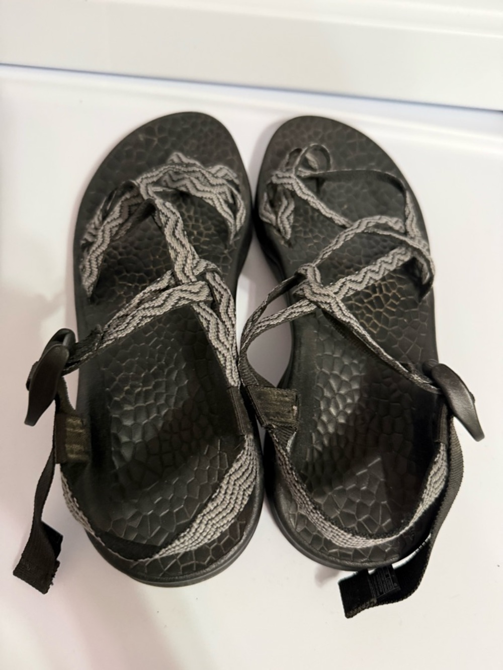 CHACO Updraft EcoTread ZX/2 Gray Wave Toe Loop Sandals Size 9 - Picture 4 of 8
